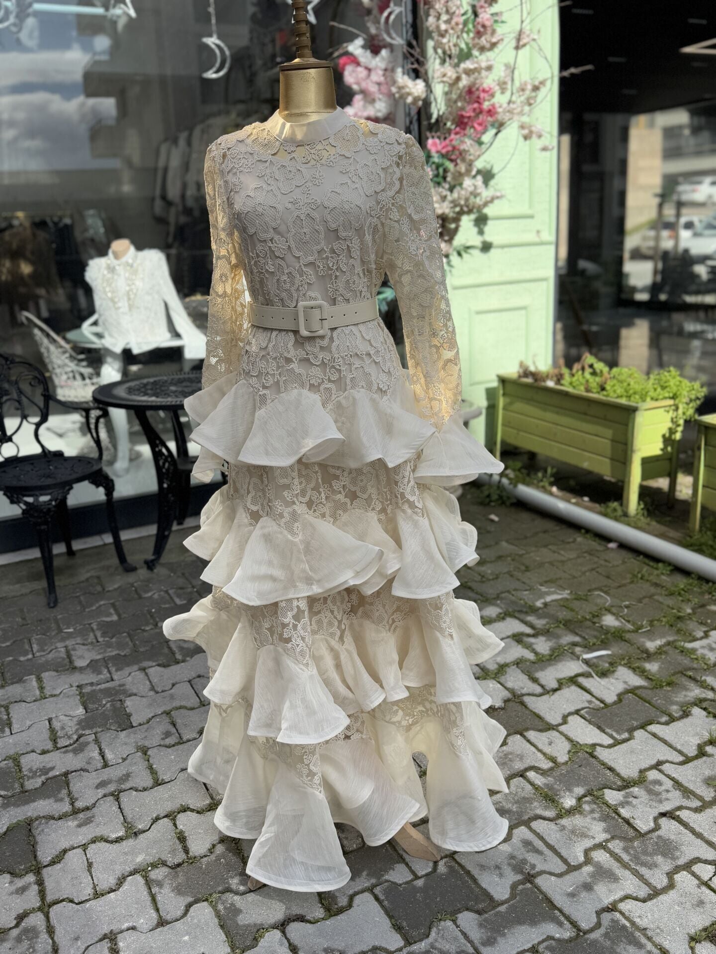 ŞEHRAZAT BUTİK AFET TASARIM İTHAL ELBİSE