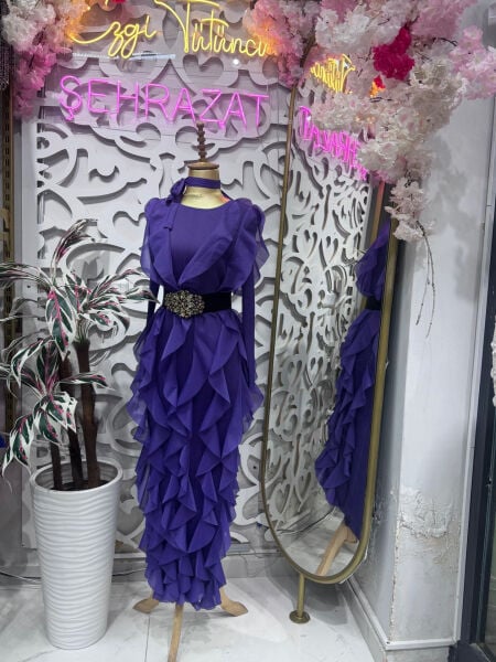 Şehrazat Butik Royal Elbise ( KEMER DAHİL DEĞİLDİR)