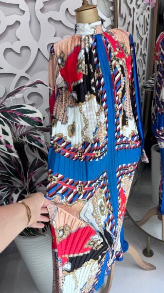 Şehrazat Butik İthal Piliseli Tasarım Elbise