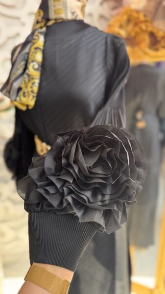 Şehrazat Butik Tasarım Kolu Güllü Elbise (KEMER DAHİL DEĞİLDİR)