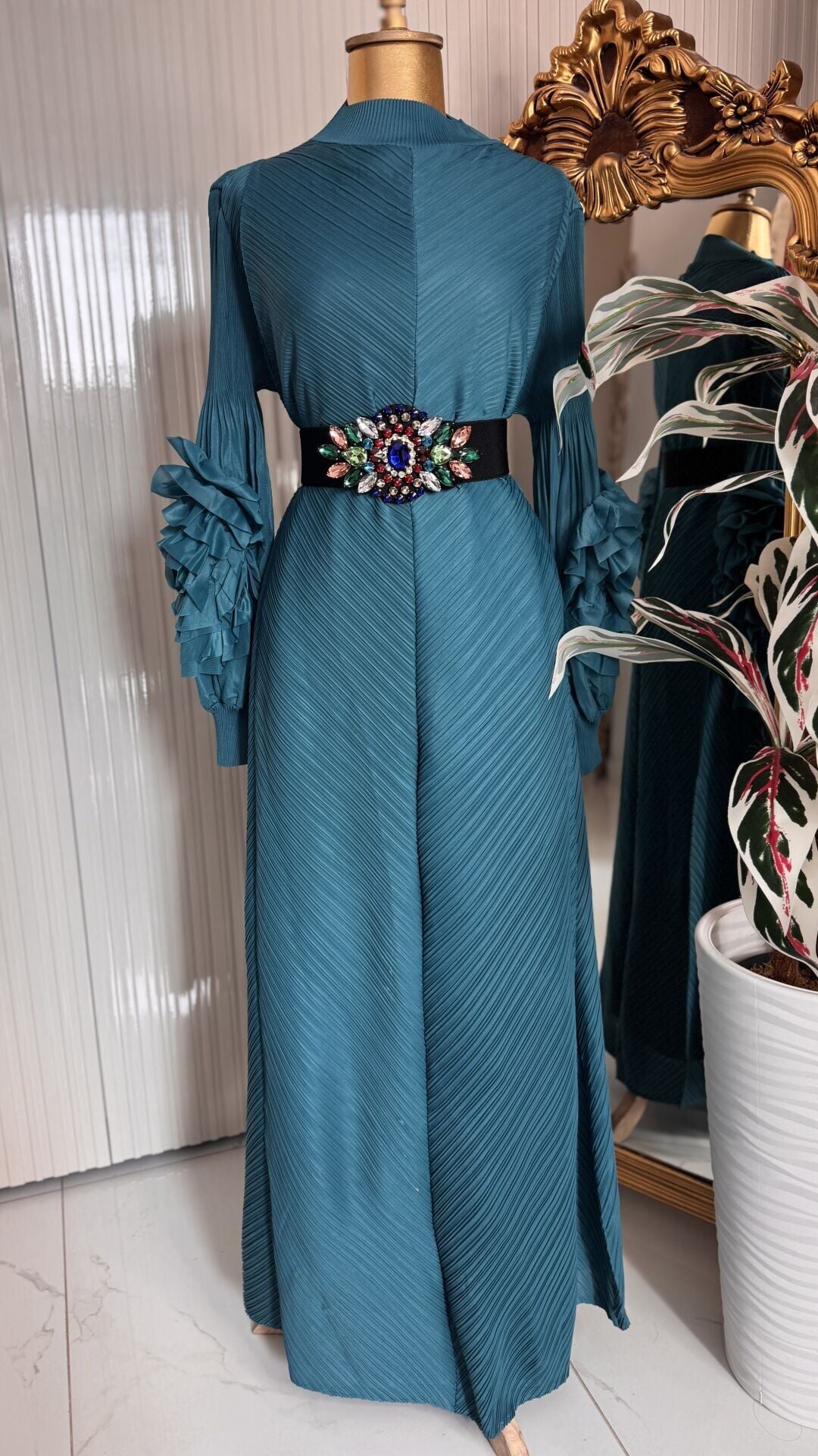Şehrazat Butik Tasarım İthal Kolu Güllü Elbise (KEMER DAHİL DEĞİLDİR) Standart