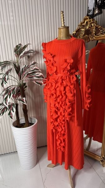 Şehrazat Butik Tasarım  Fırfırlı elbise