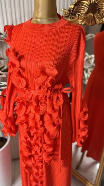 Şehrazat Butik Tasarım  Fırfırlı elbise