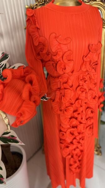 Şehrazat Butik Tasarım  Fırfırlı elbise