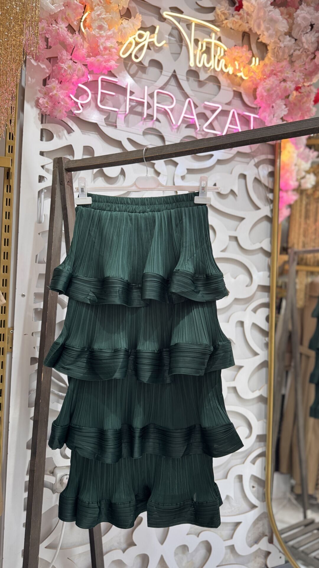 Şehrazat Butik Katlı Etek