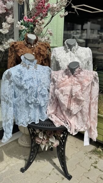 Şehrazat Butik Seraphine Güpürlü Tasarım Gömlek