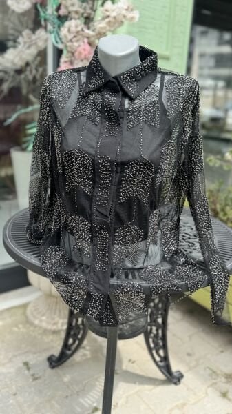 Şehrazat Tasarım Star Shine Gömleğimiz Gümüş İşlemeli