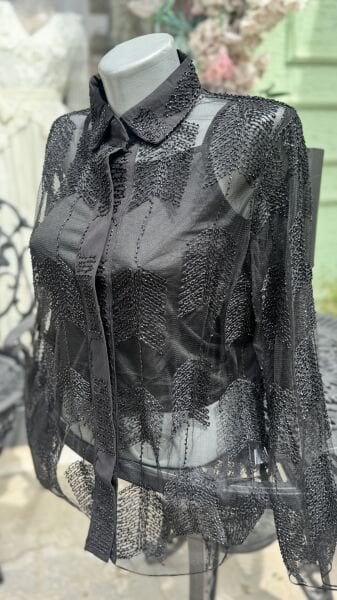 Şehrazat Tasarım Star Shine Gömleğimiz Siyah İşlemeli