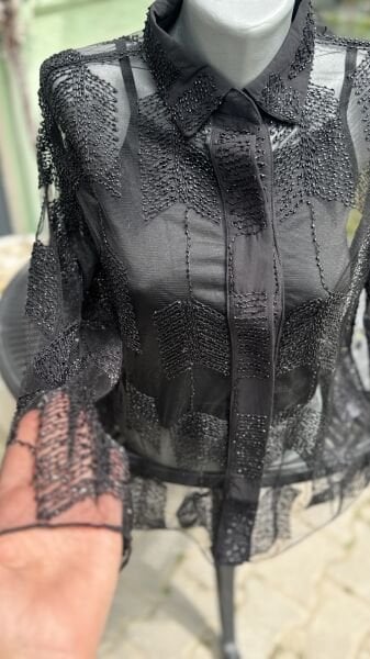 Şehrazat Tasarım Star Shine Gömleğimiz Siyah İşlemeli