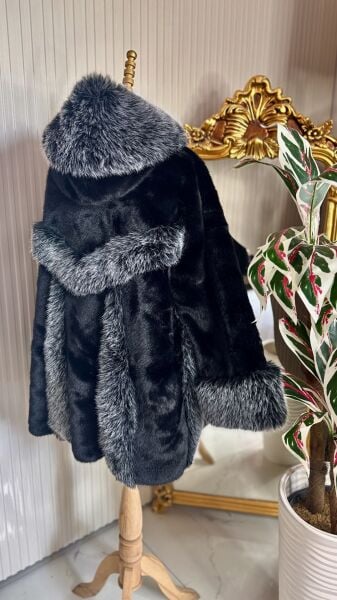 Şehrazat Butik Tasarım Şapkalı Kürk