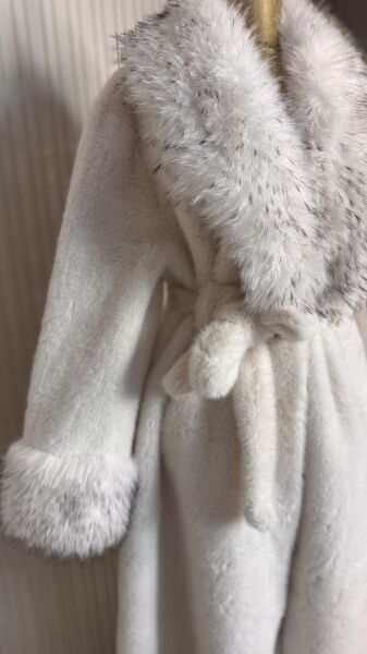 Şehrazat Butik Tasarım Beyaz Kürk