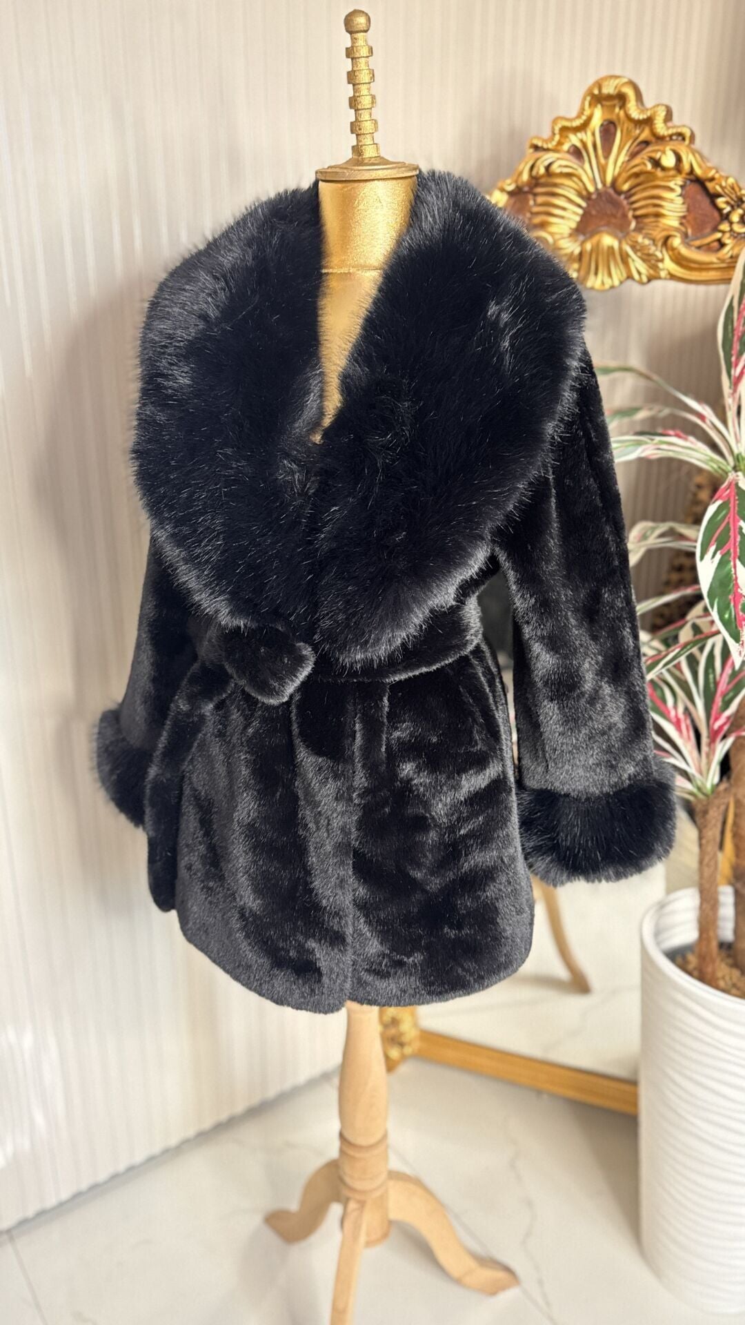 Şehrazat Butik Tasarım Kürk