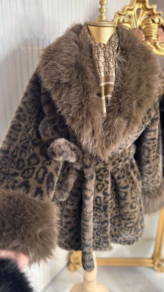 Şehrazat Butik Tasarım Leoparlı Kürk