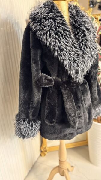 Şehrazat Butik Kırçıllı Siyah Kürk