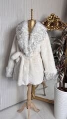 Şehrazat Butik Kırçıllı Beyaz Kürk