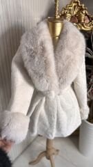 Şehrazat Butik Tasarım Beyaz Kürk