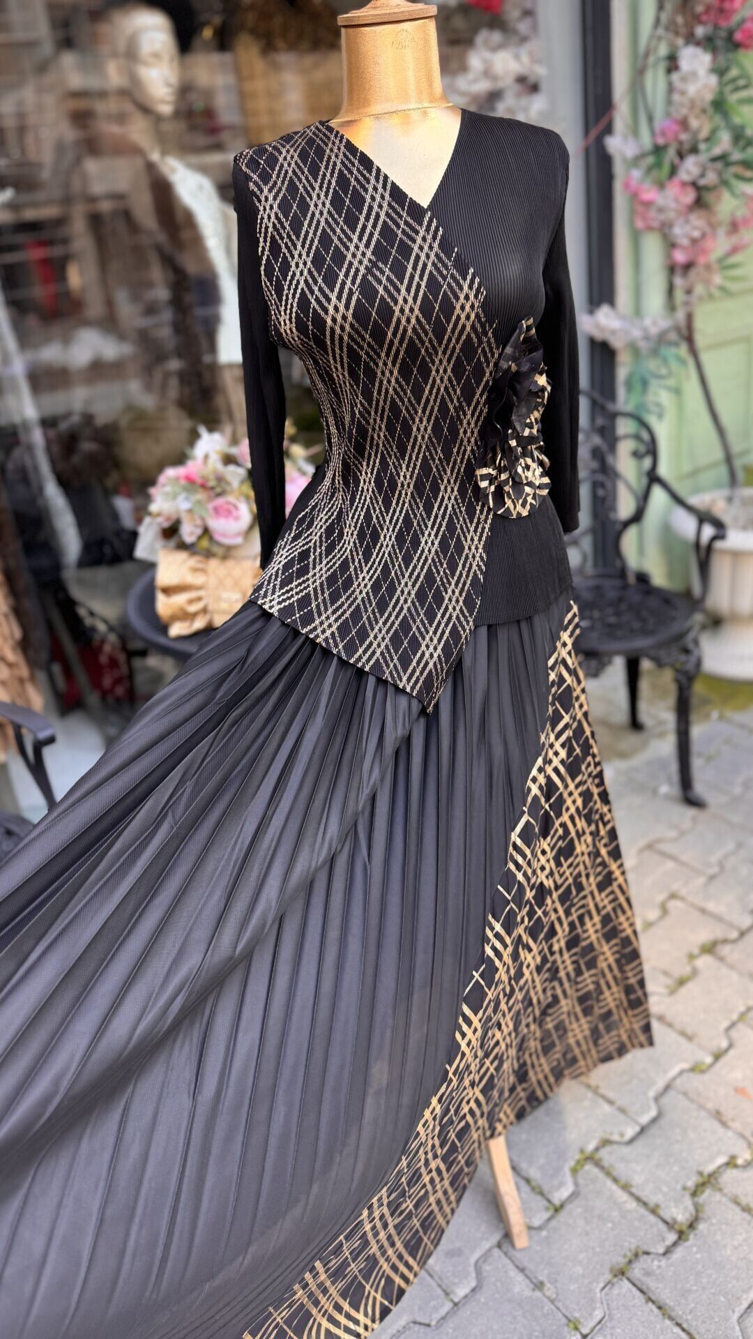 Şehrazat Butik Tasarım Güllü Takım