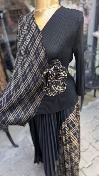 Şehrazat Butik Tasarım Güllü Takım