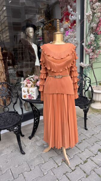 Şehrazat  Butik FırfırlıTakım (KEMER DAHİL DEĞİLDİR) Standart