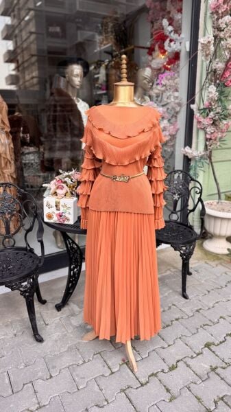Şehrazat  Butik FırfırlıTakım (KEMER DAHİL DEĞİLDİR) Standart