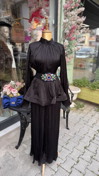 Şehrazat Butik Piliseli Takım (KEMER DAHİL DEĞİLDİR) Standart