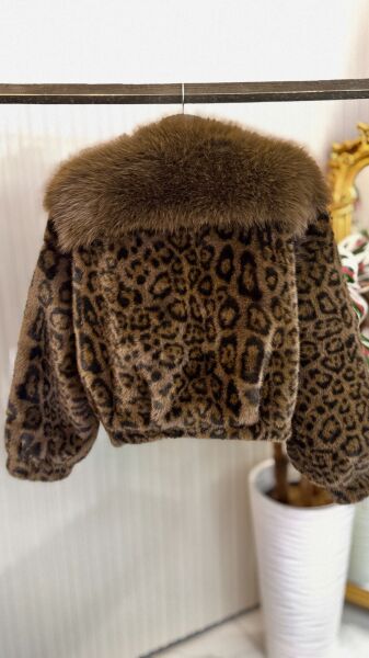 Şehrazat Butik Kemer Detaylı Leopar Desenli Kısa Tasarım Kürk