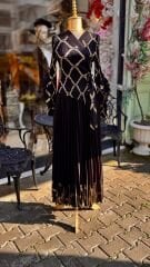 Şehrazat Butik Kolu Gül Detaylı Tasarım Şık  Elbise