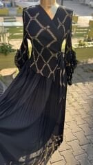 Şehrazat Butik Kolu Gül Detaylı Tasarım Şık  Elbise