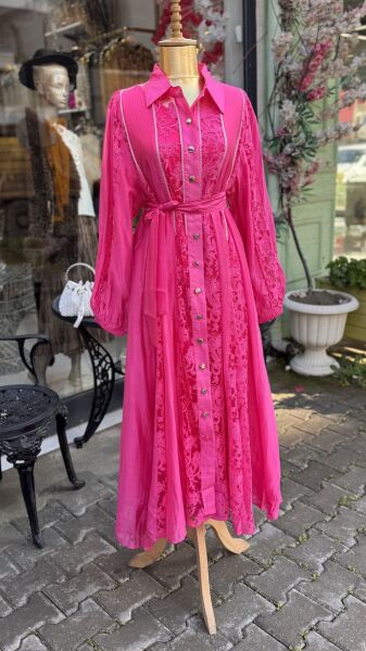 Şehrazat Butik Dantel Detaylı Tasarım Şık Elbise