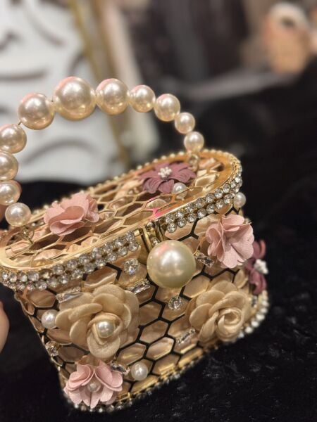 Şehrazat Butik İnci ve Çiçek Detaylı Tasarım Şık Abiye Çanta