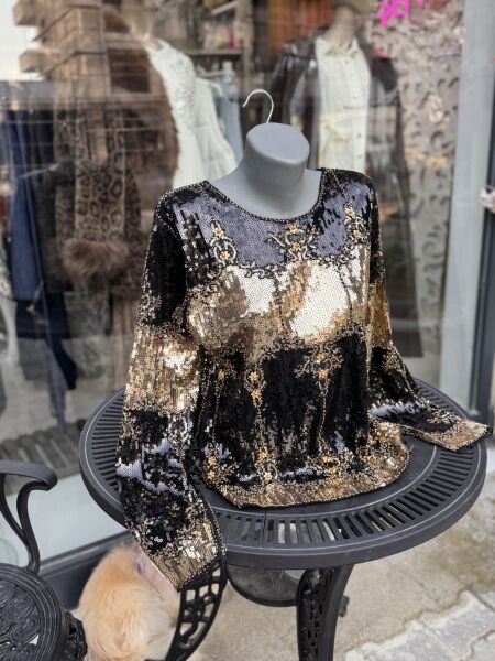 Şehrazat Butik Tasarım Pullu Şık Bluz