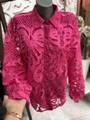 Şehrazat  Butik Güpür Yaka Tasarım Gömlek