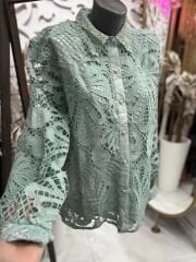 Şehrazat  Butik Güpür Yaka Tasarım Gömlek