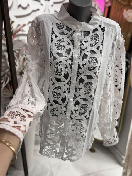 Şehrazat  Butik Güpürlü Düğmeli  Tasarım Şık Gömlek