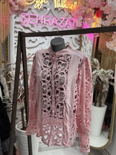 Şehrazat  Butik Güpürlü Düğmeli  Tasarım Şık Gömlek