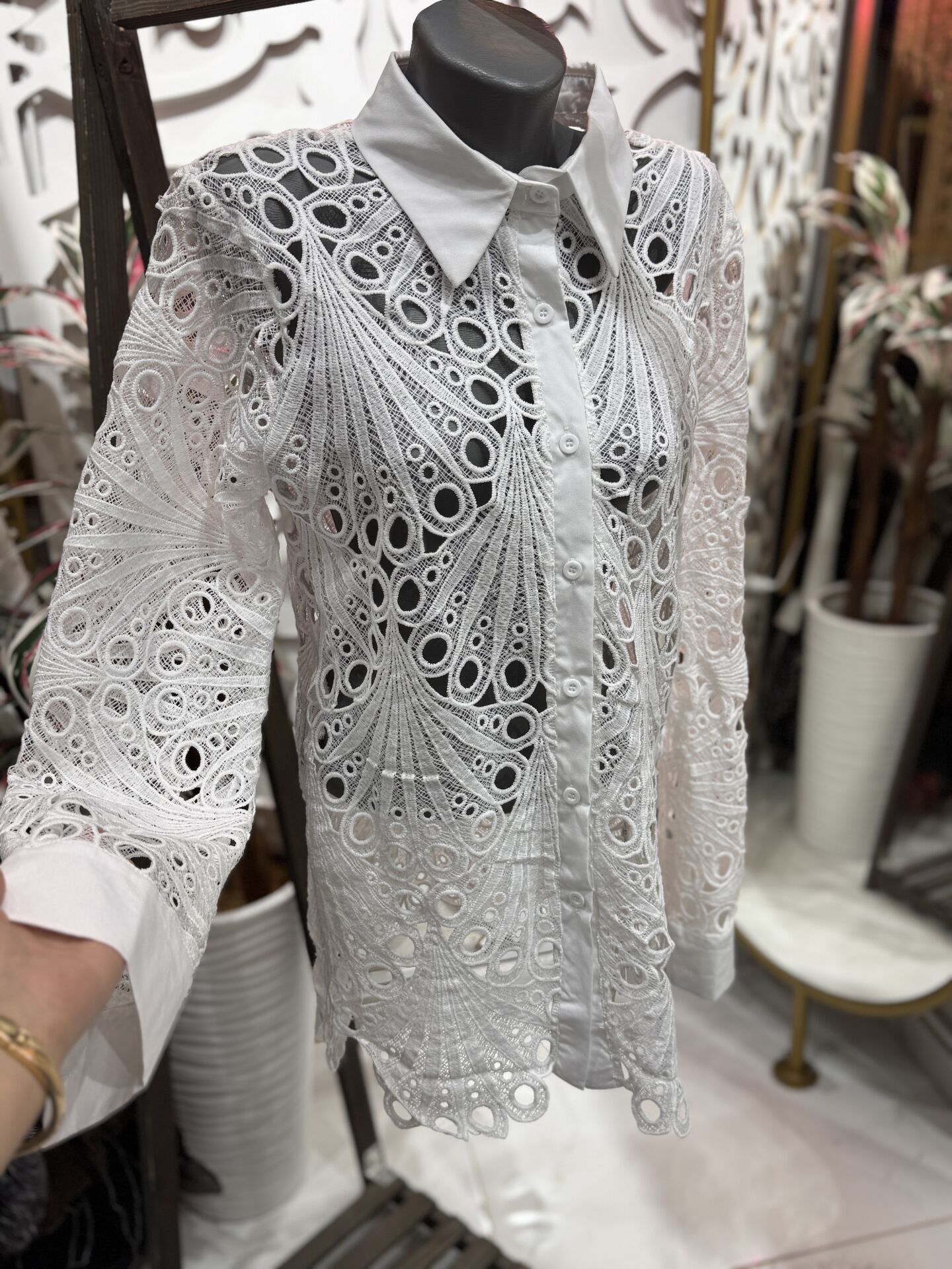 Şehrazat  Butik Güpür Detay Şık Tasarım Gömlek