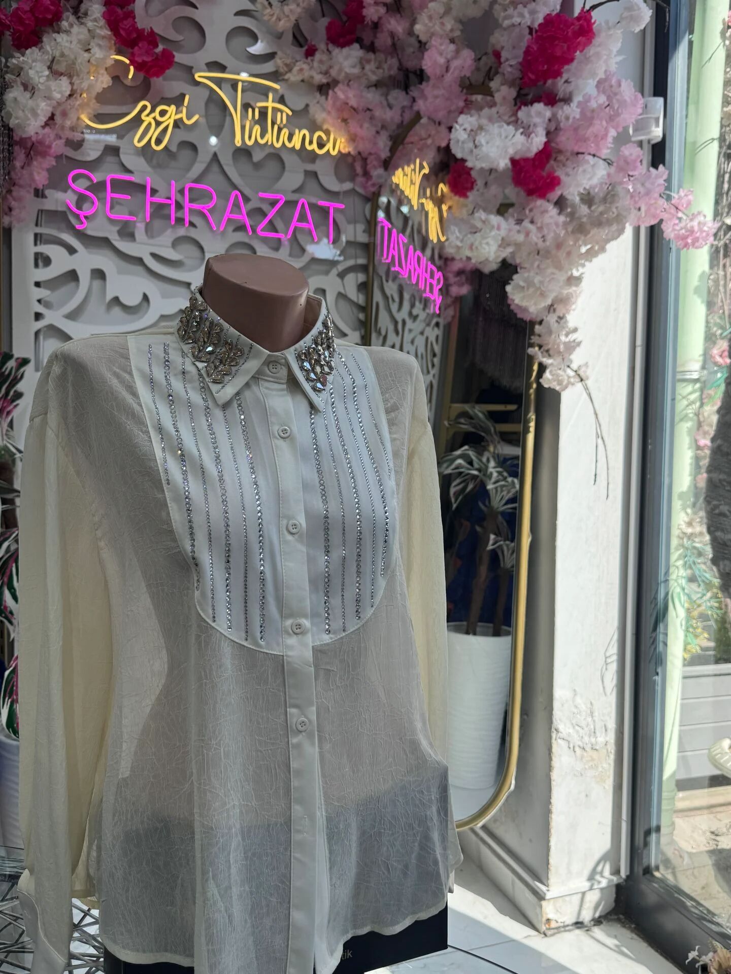 Şehrazat Butik Zümrüt Tasarım Gömlek