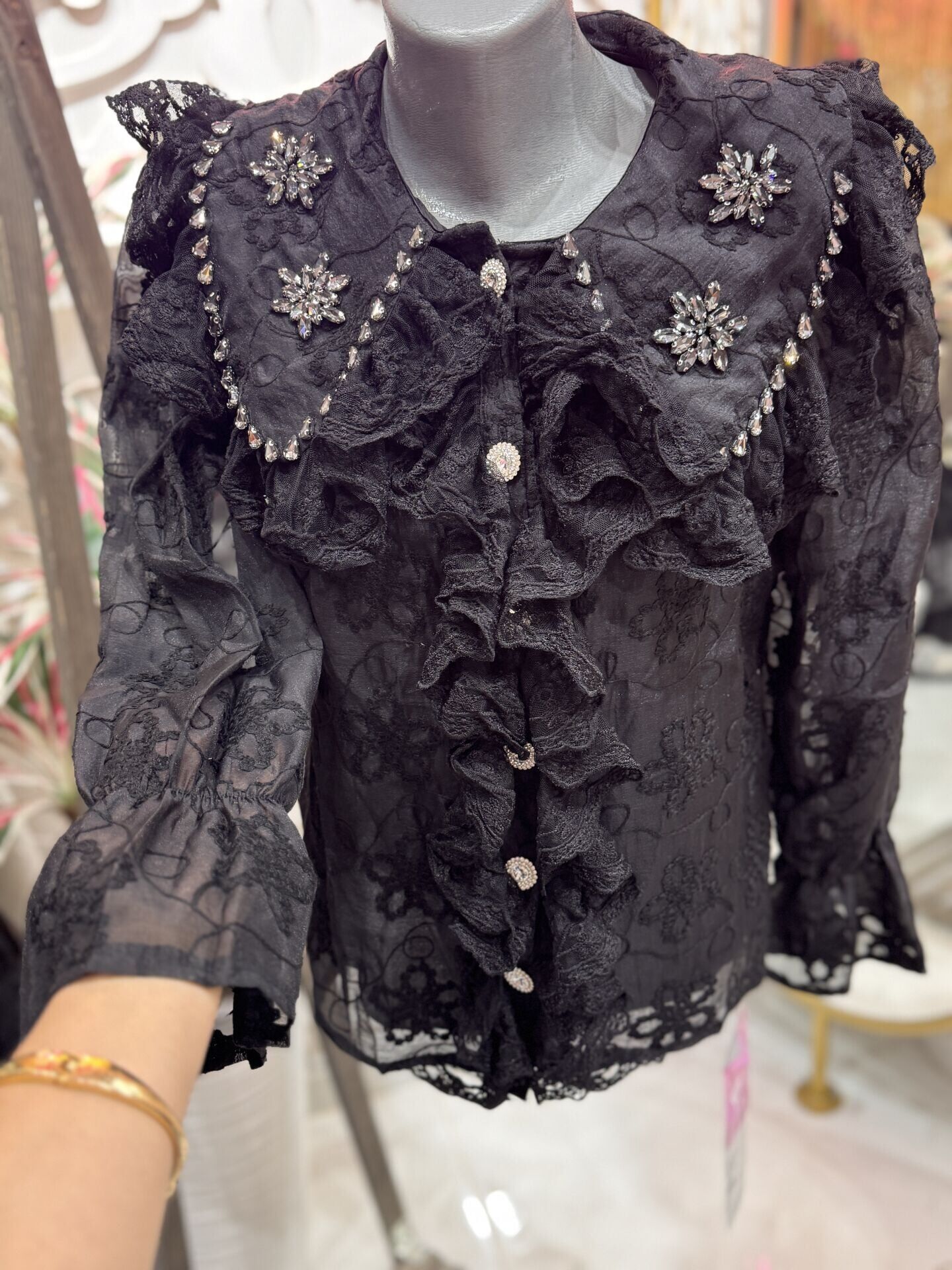 Şehrazat  Butik Yaka Taş Detaylı Şık Tasarım Gömlek