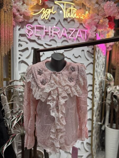 Şehrazat  Butik Yaka Taş Detaylı Şık Tasarım Gömlek