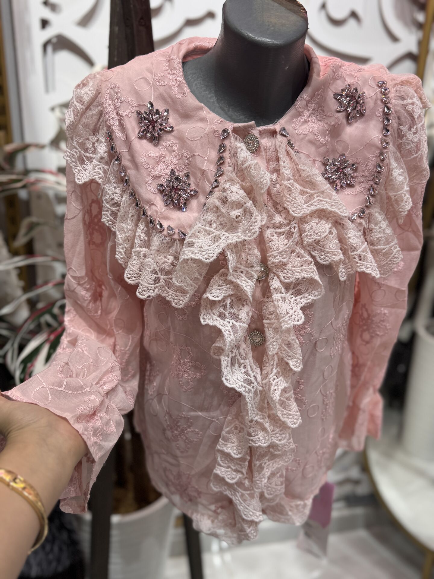 Şehrazat  Butik Yaka Taş Detaylı Şık Tasarım Gömlek