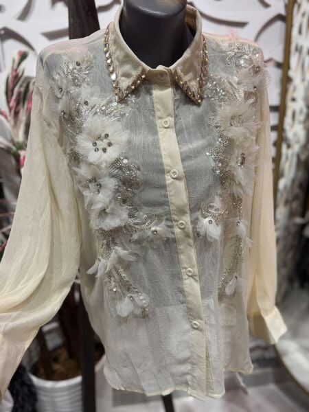 Şehrazat Butik Yaka Taş Detaylı Çiçekli Tasarım Gömlek