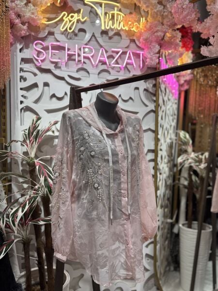 Şehrazat Butik Taşlı Şapka Detaylı Tasarım Gömlek