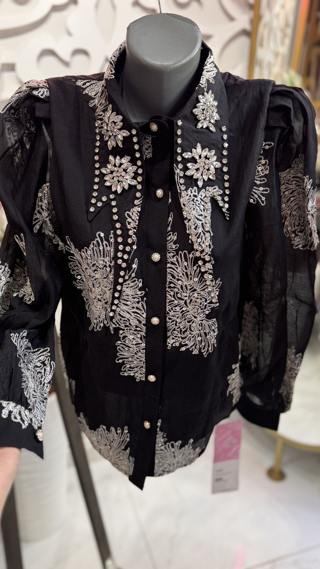 Şehrazat Butik Yakası Taş Detaylı Tasarım  Şık Gömlek