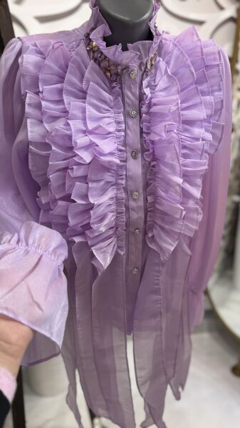 Şehrazat Butik Yakası Taş Detaylı Volanlı Gömlek