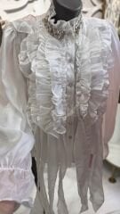 Şehrazat Butik Yakası Taş Detaylı Volanlı Gömlek