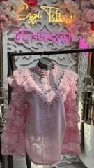 Şehrazat Butik Kolları Kat Kat ve Güpürlü Tasarım Gömlek