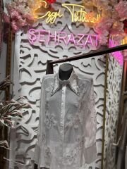 Şehrazat Butik Yakası Taş Detaylı Çiçekleri Taş İşlemeli Tasarım Gömlek