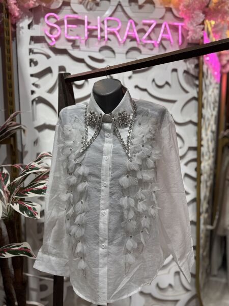 Şehrazat Butik Yakası Taş Detaylı 3 Boyutlu Tasarım Gömlek