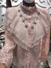 Şehrazat Butik Önü Kat Kat Tasarım Gömlek