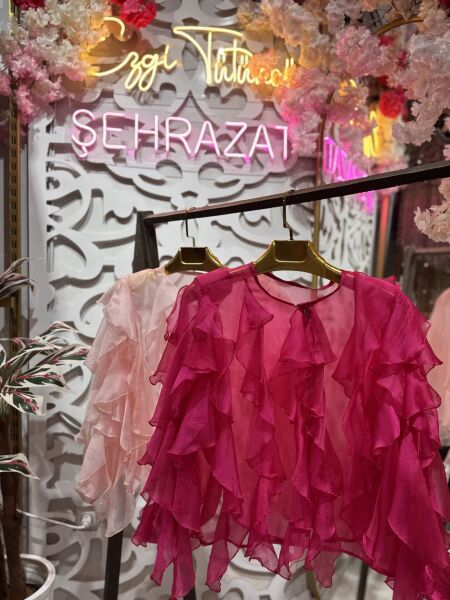 Şehrazat Butik Fırfırlı Tasarım Gömlek